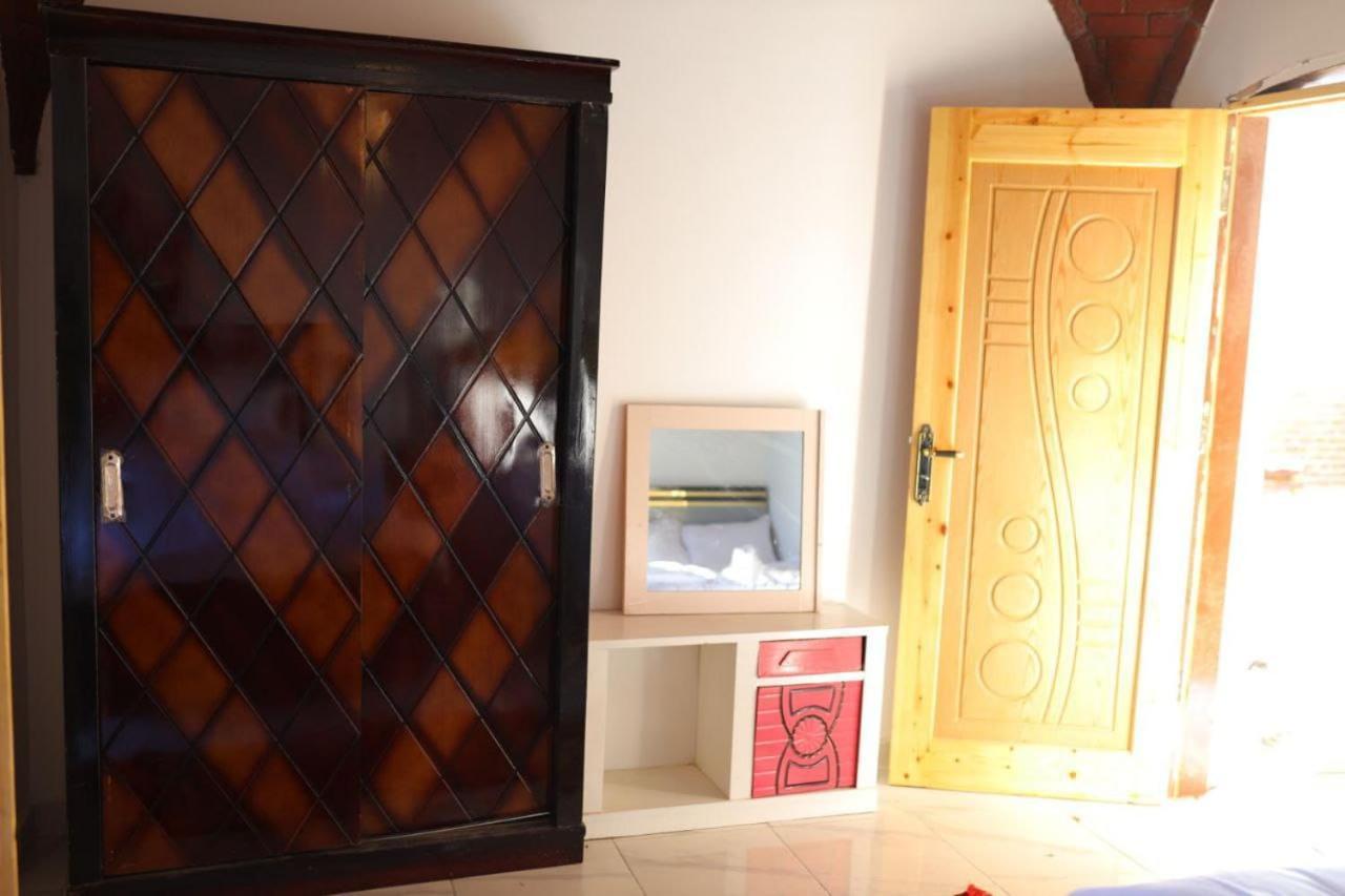 Quiet Gate Guest House Lel Agalta Buitenkant foto